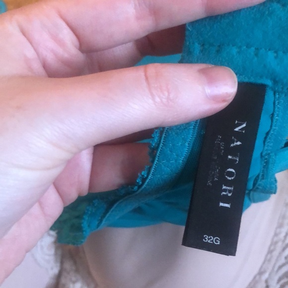 Bundle of 2 Natori Feathers bras 32G amazing tshirt bra - Picture 4 of 6